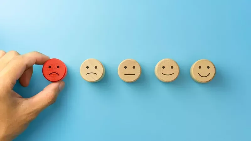 one red out of five circles depicting a negative local business review.